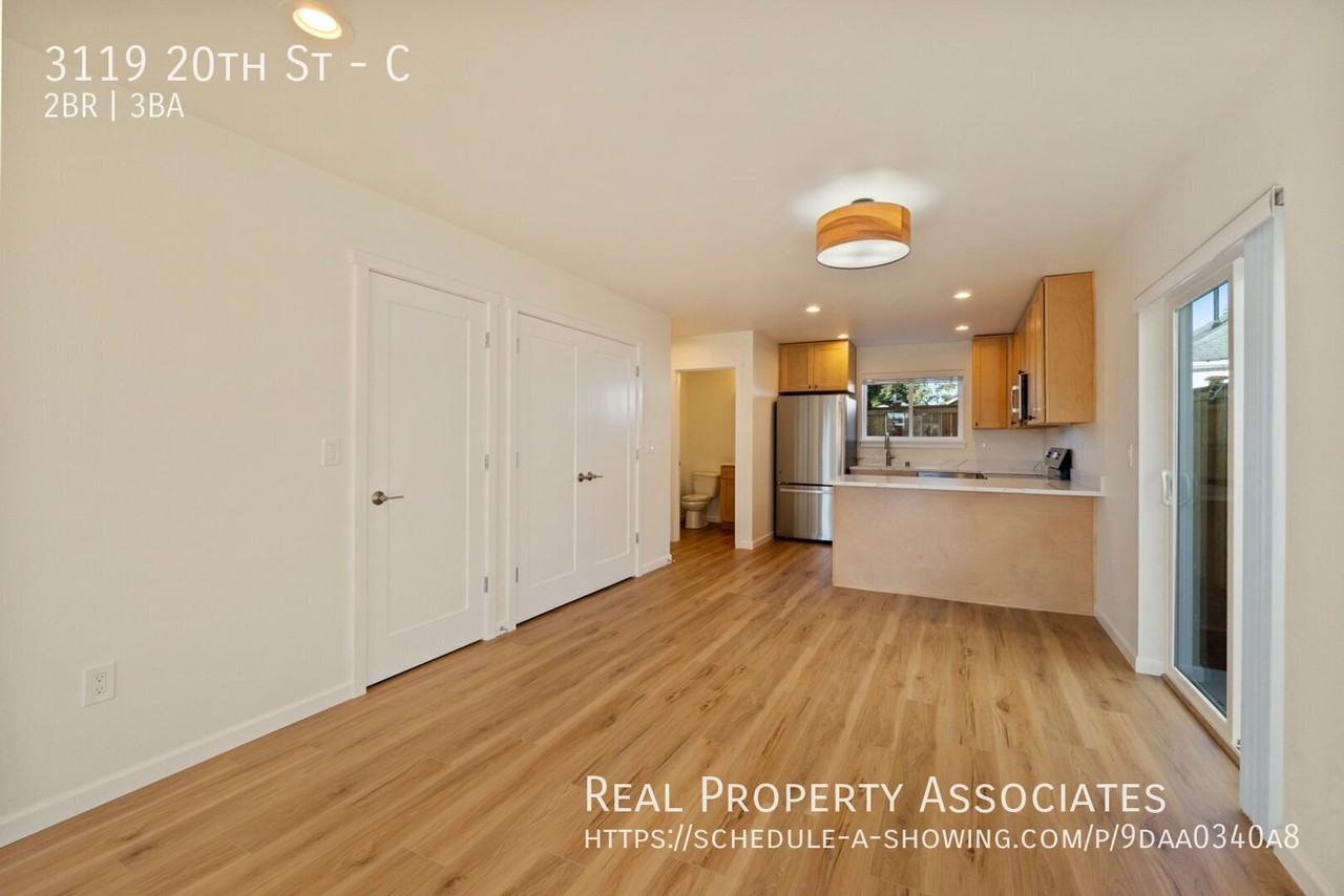 3119 20th St #C - Photo 5 of 32