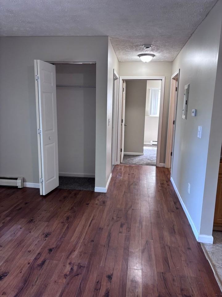 Lakepointe Apartment Homes - Photo 4 of 7