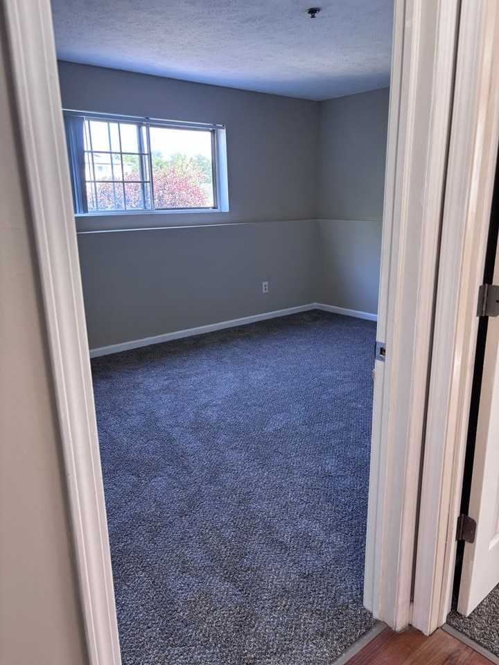 Lakepointe Apartment Homes - Photo 5 of 7