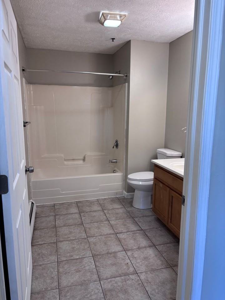Lakepointe Apartment Homes - Photo 7 of 7