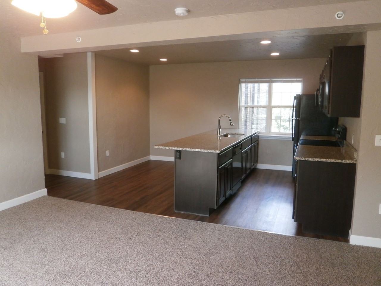 450 Madison Ave - Photo 2 of 38