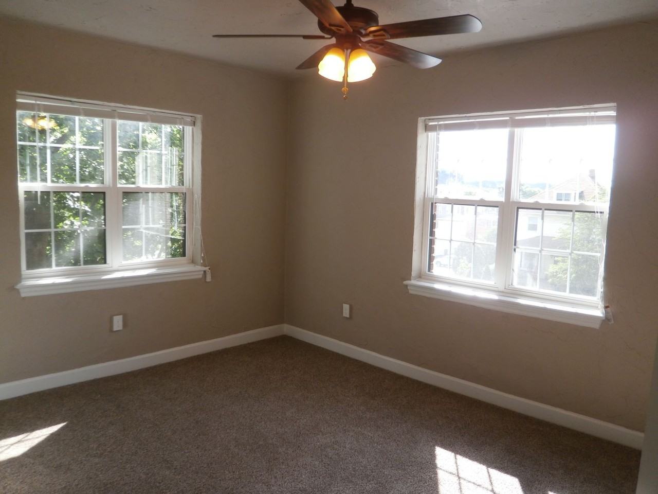 450 Madison Ave - Photo 3 of 38