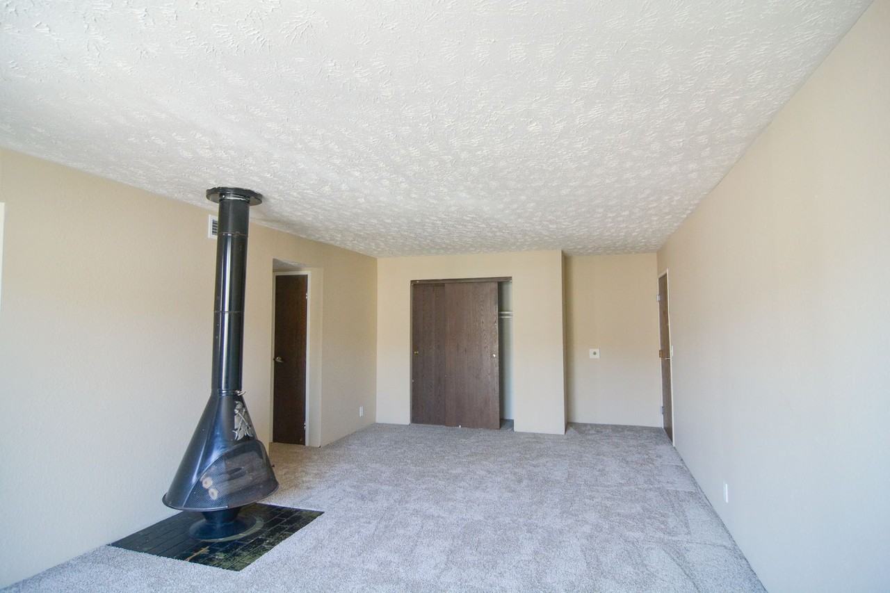 803 N 35th St #01 - Photo 5 of 16
