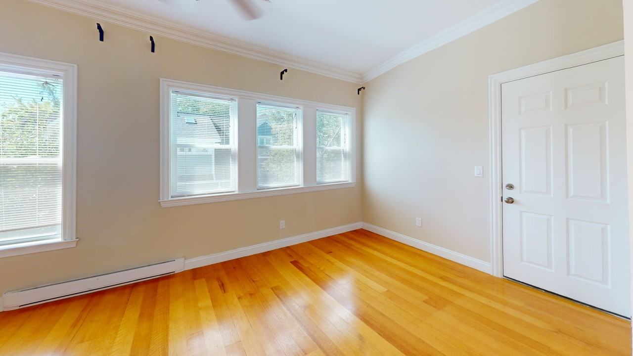 38 Berkeley - Photo 2 of 11