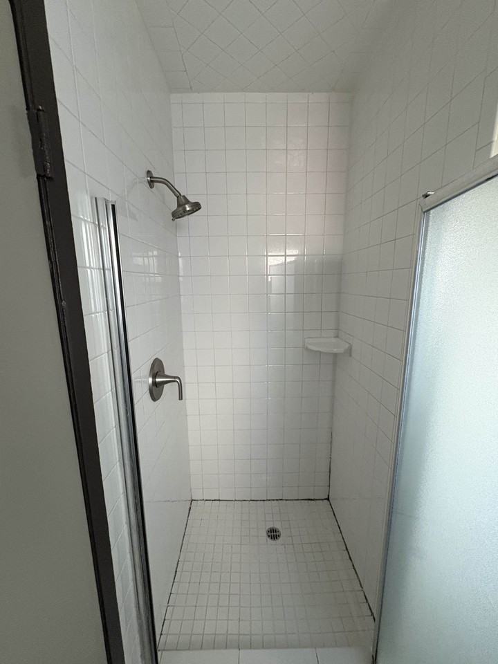 519 Landfair Ave #A - Photo 6 of 22
