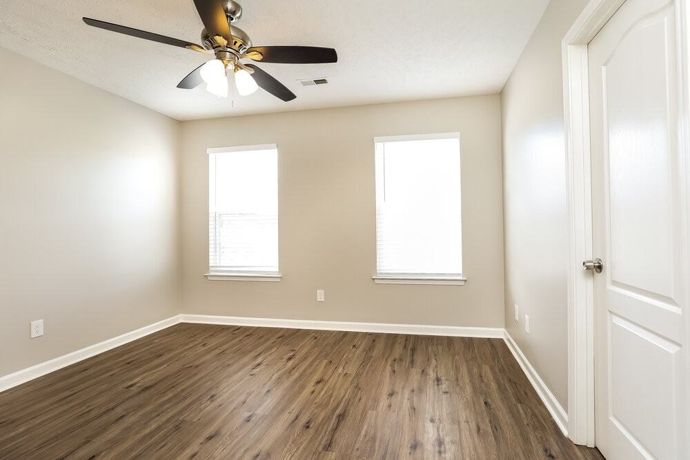 3350 Mullins Ct - Photo 7 of 17