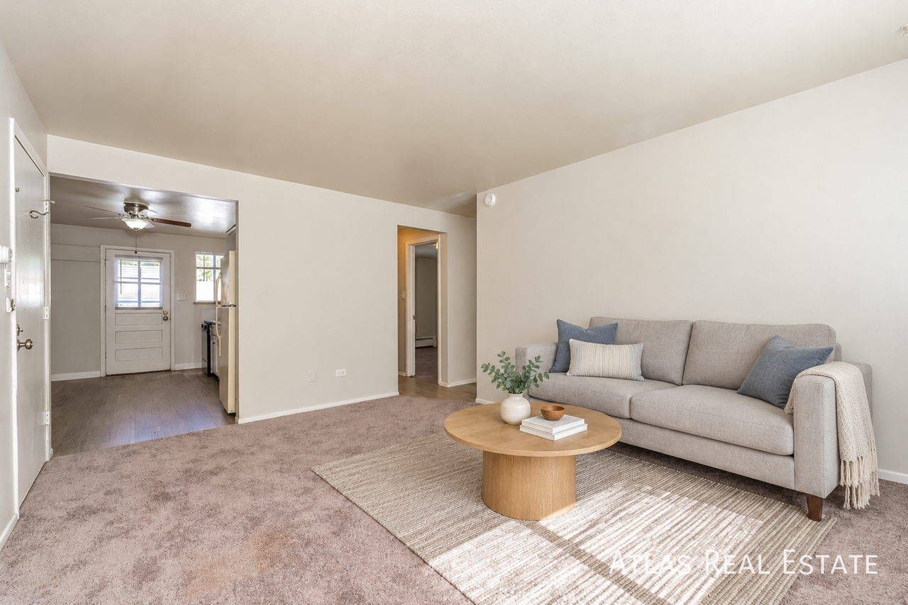 2377 S Locust St #D - Photo 4 of 14