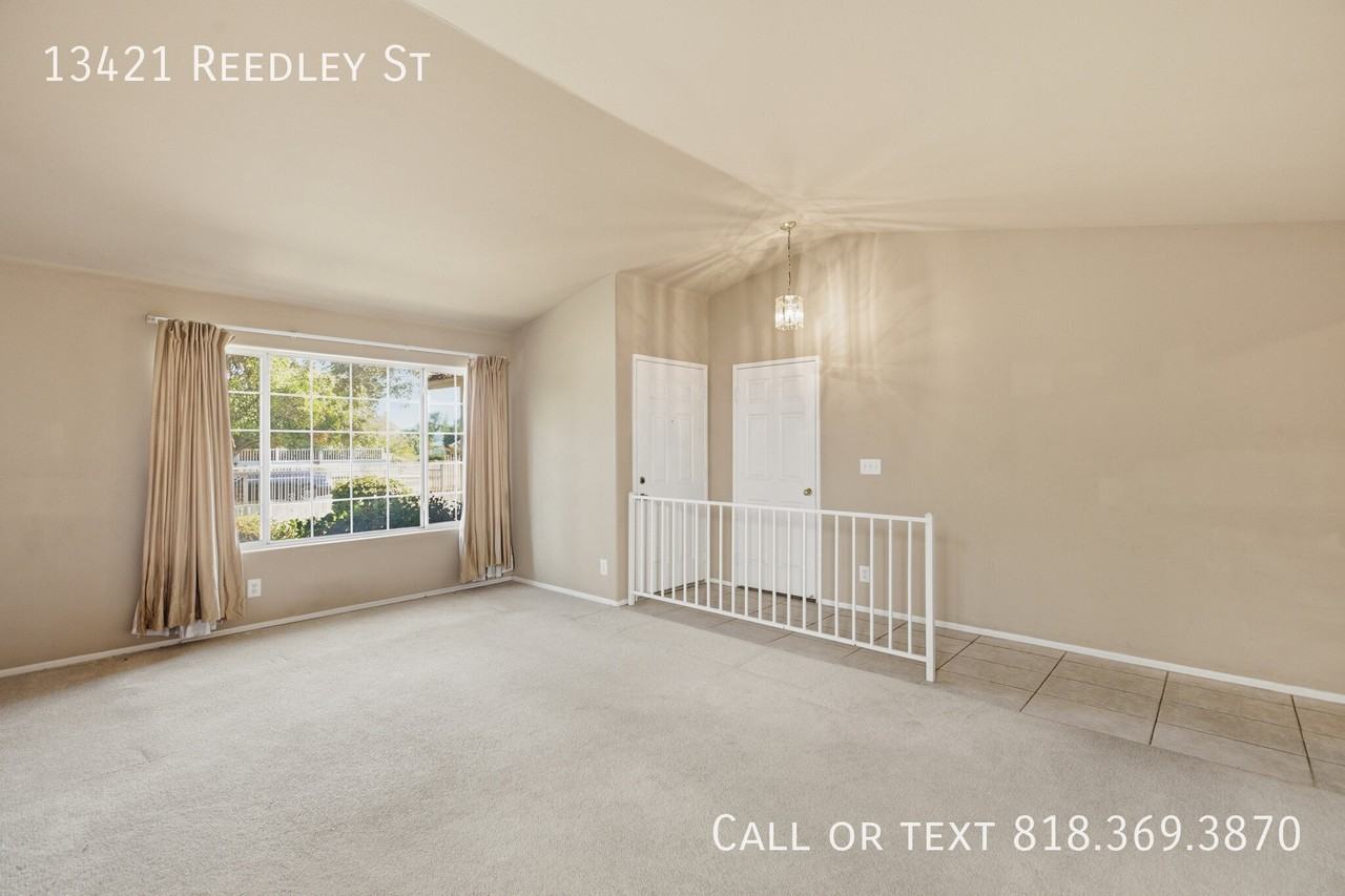 13421 Reedley St - Photo 3 of 28