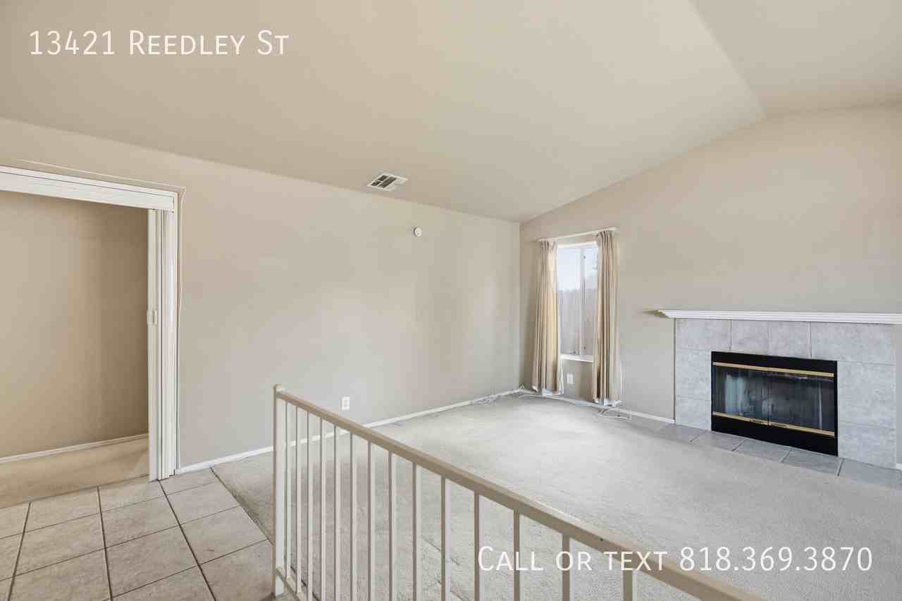 13421 Reedley St - Photo 5 of 28
