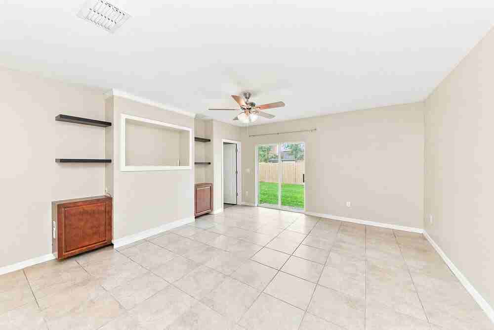 17055 Peaceful Valley Dr - Photo 4 of 17