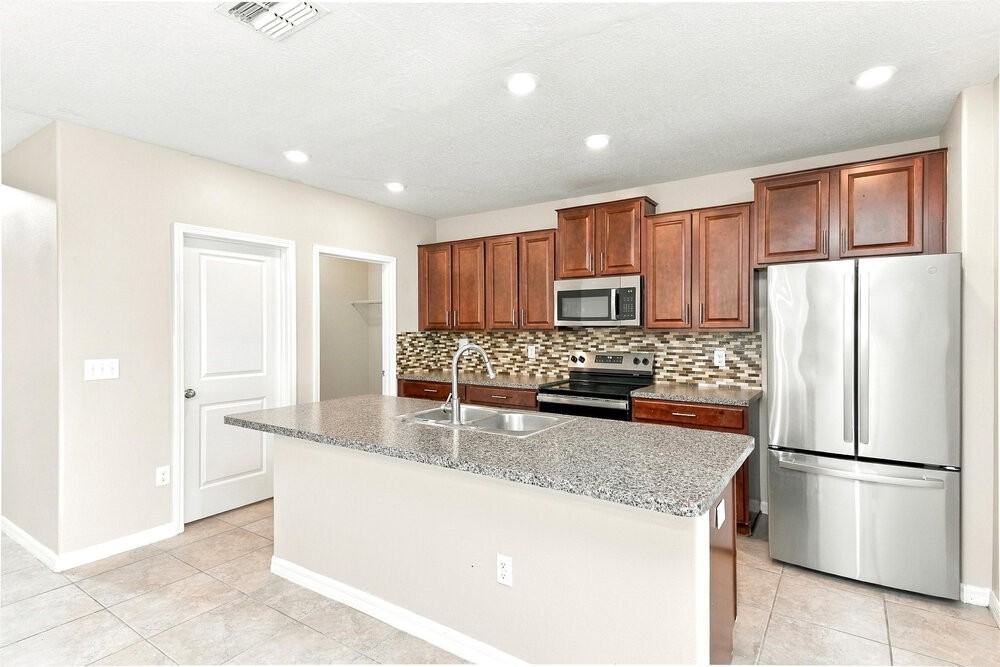 17055 Peaceful Valley Dr - Photo 6 of 17