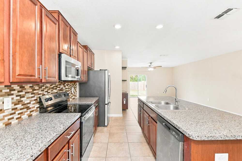 17055 Peaceful Valley Dr - Photo 7 of 17