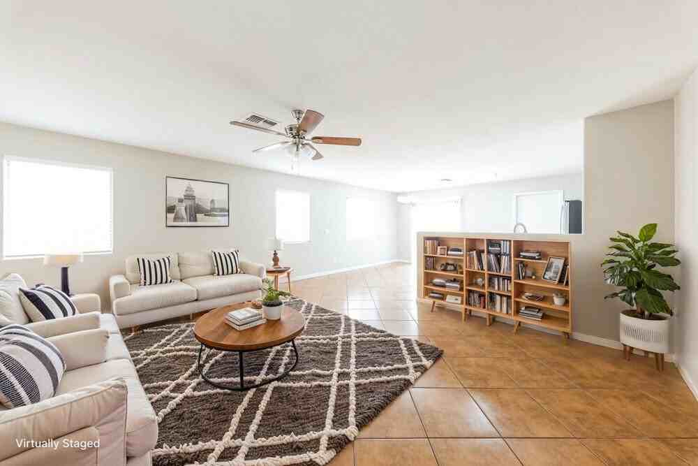 3213 S 63rd Ln - Photo 5 of 19