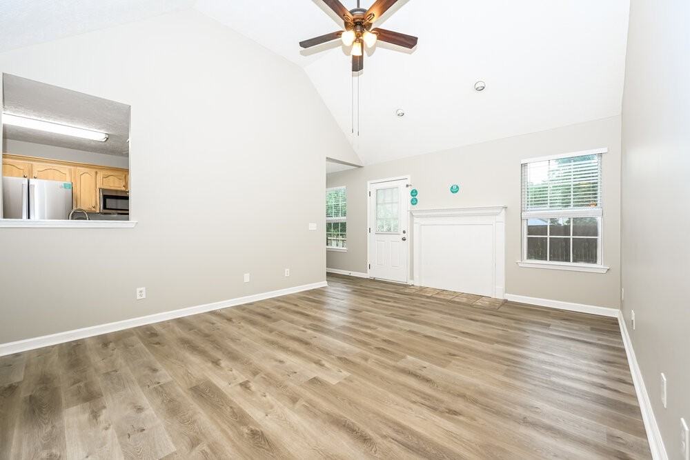 1901 Champlain Dr - Photo 6 of 17