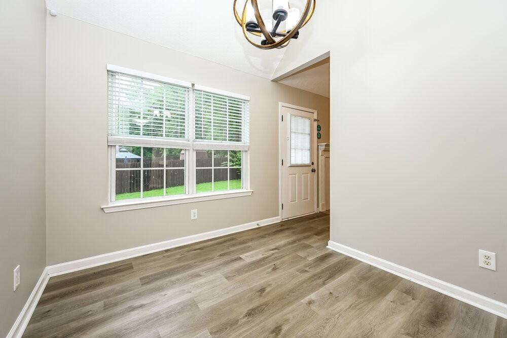 1901 Champlain Dr - Photo 7 of 17