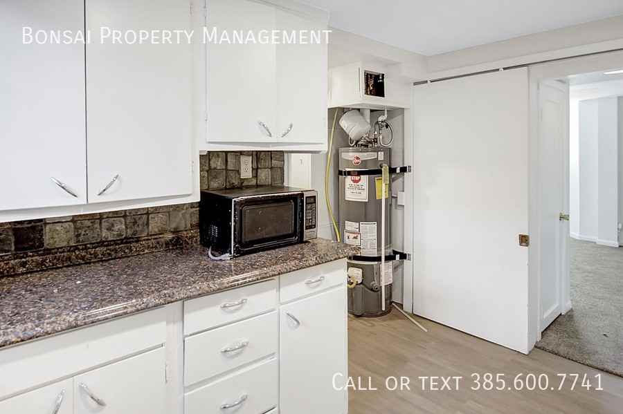 1430 S Denver St #B - Photo 6 of 10