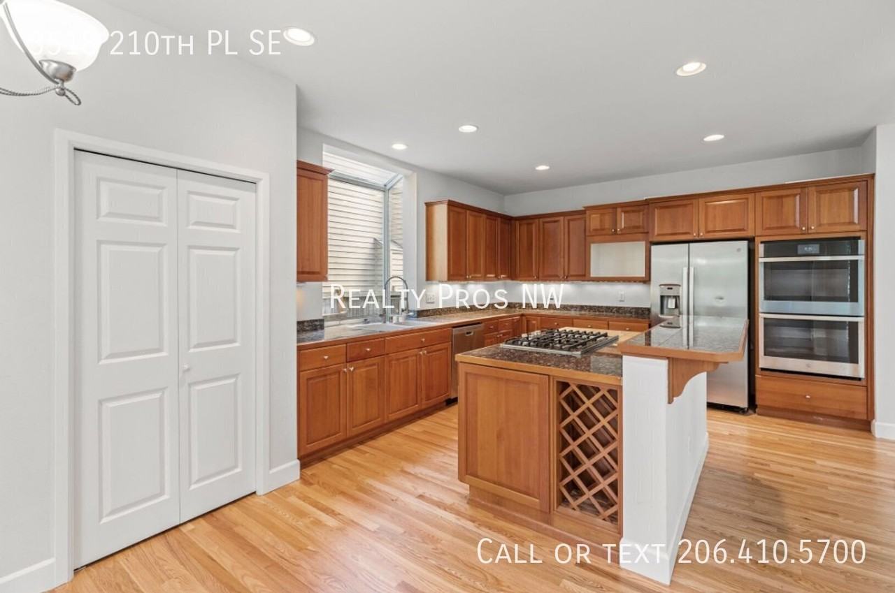 3518 210th Pl Se - Photo 6 of 25