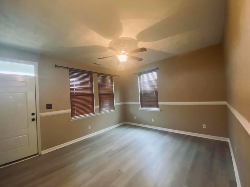 1517 King St - Photo 2 of 11