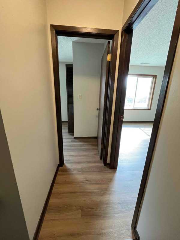 602 1st Ave S - Photo 4 of 10