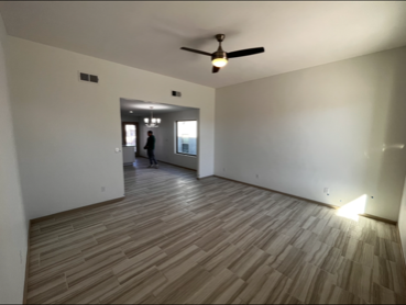 1234 Emerald Isle St - Photo 5 of 17