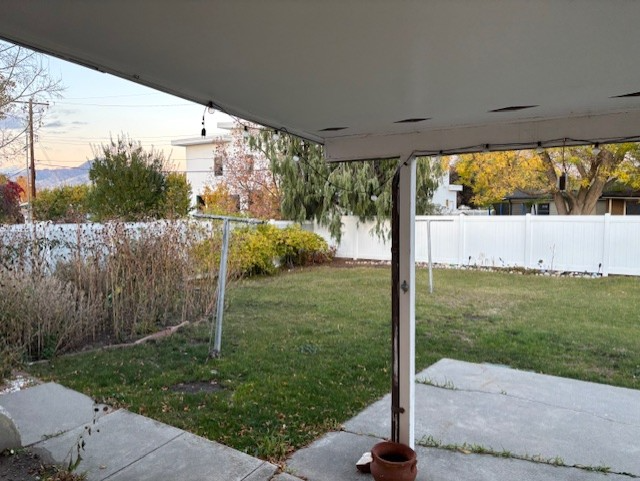 5327 S Gurene Dr - Photo 5 of 13