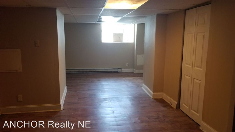 727 W Rockland St #1 - Photo 2 of 12