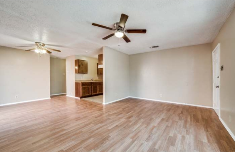 4030 Comanche Sunrise - Photo 2 of 7