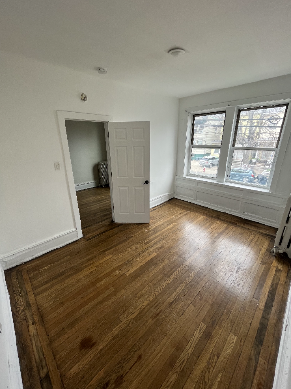 201 Claremont Ave #1 - Photo 2 of 11