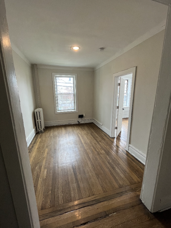201 Claremont Ave #1 - Photo 6 of 11