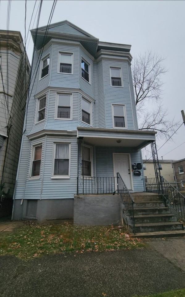 93 S 12th St #2