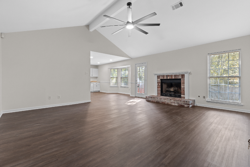 10905 Chestnut Dr - Photo 6 of 20