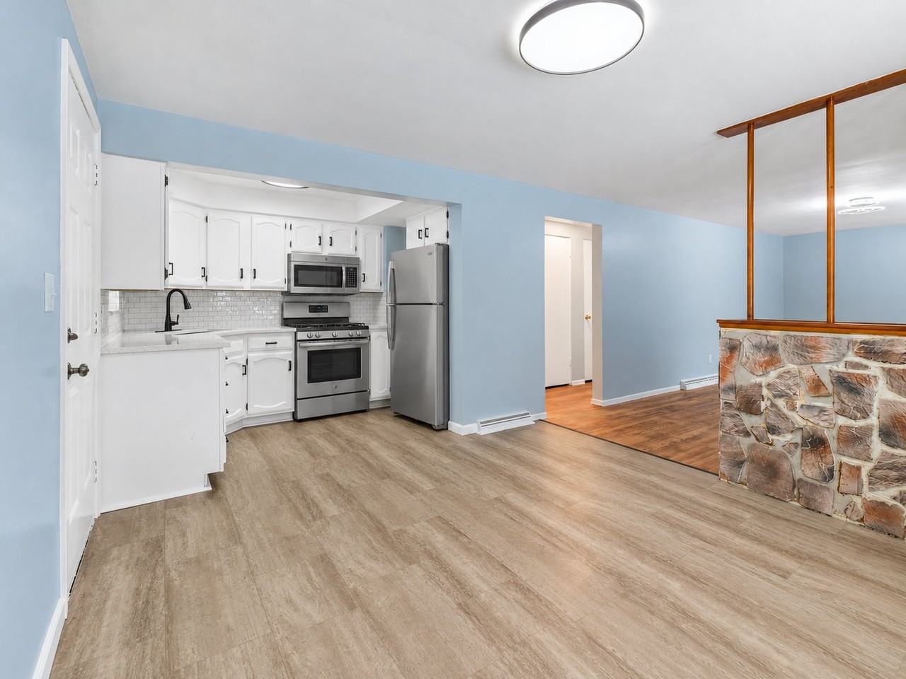 152 W Patty Ln - Photo 5 of 26
