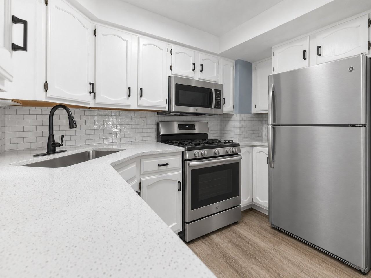 152 W Patty Ln - Photo 6 of 26