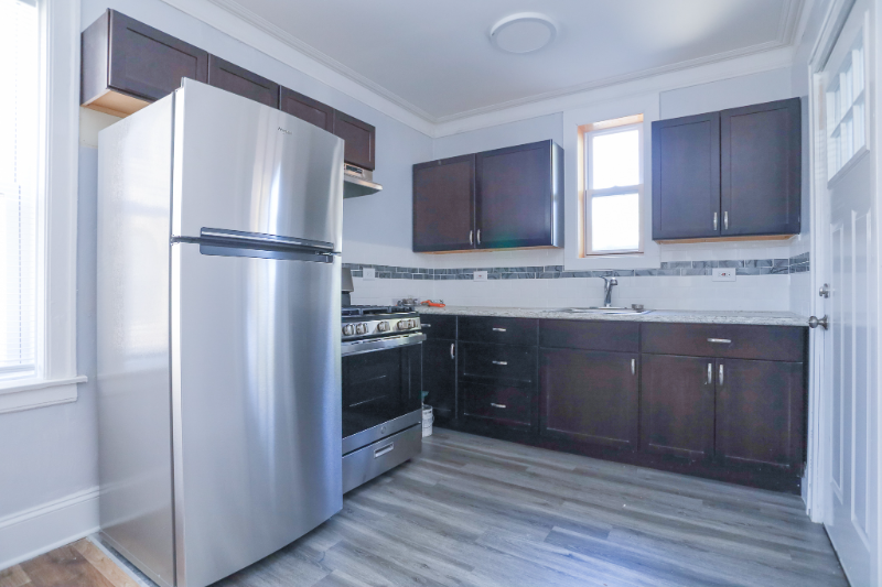4626 N Wolcott Ave #1B - Photo 2 of 5
