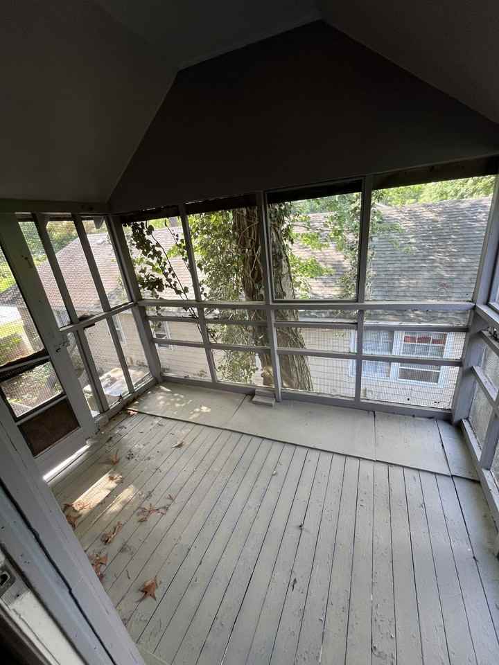 5012 Higgins St #B - Photo 5 of 5