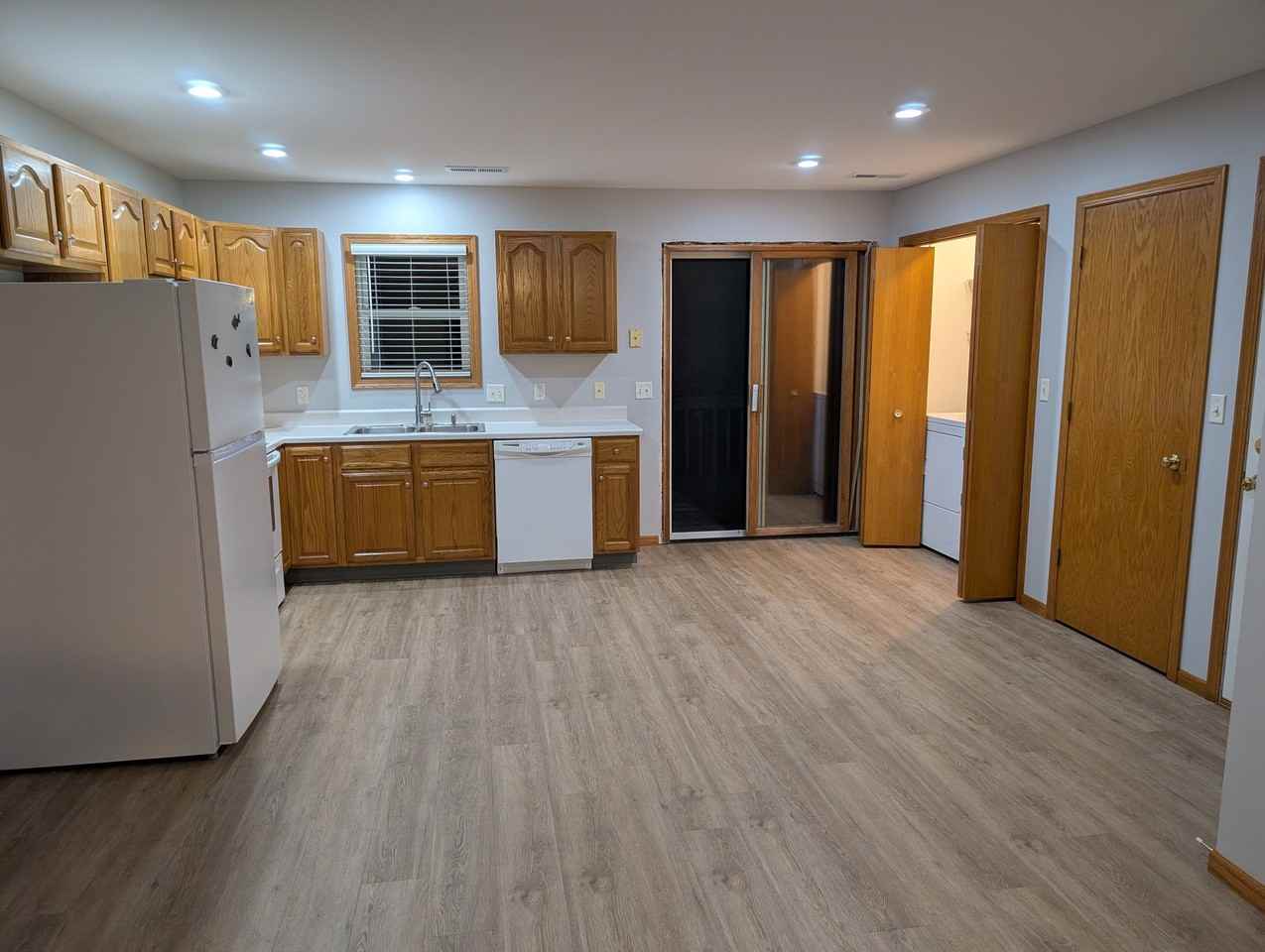 933 Country Club Dr #935 - Photo 6 of 13