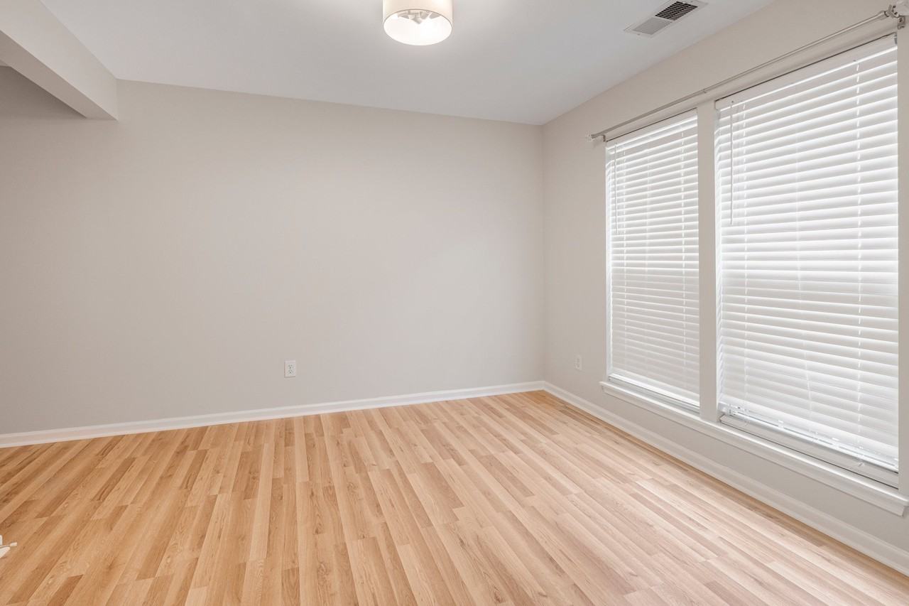 8177 Millwright Ln - Photo 4 of 25