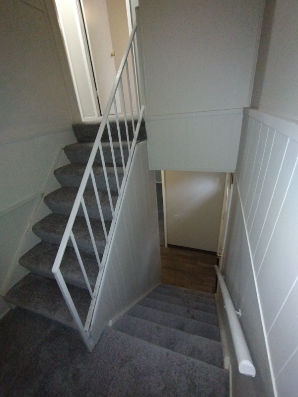 1085 Catskill Dr - Photo 5 of 8