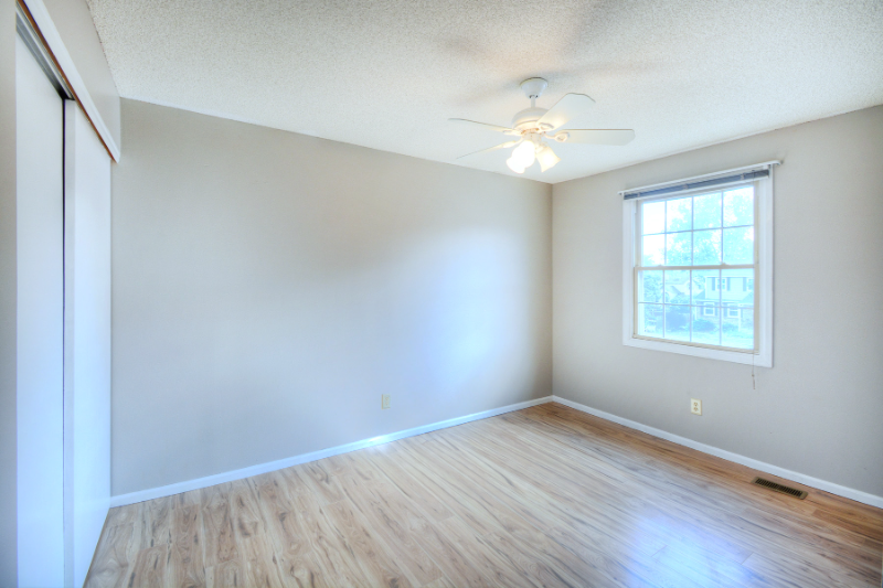 6423 Dillon Cir - Photo 7 of 16