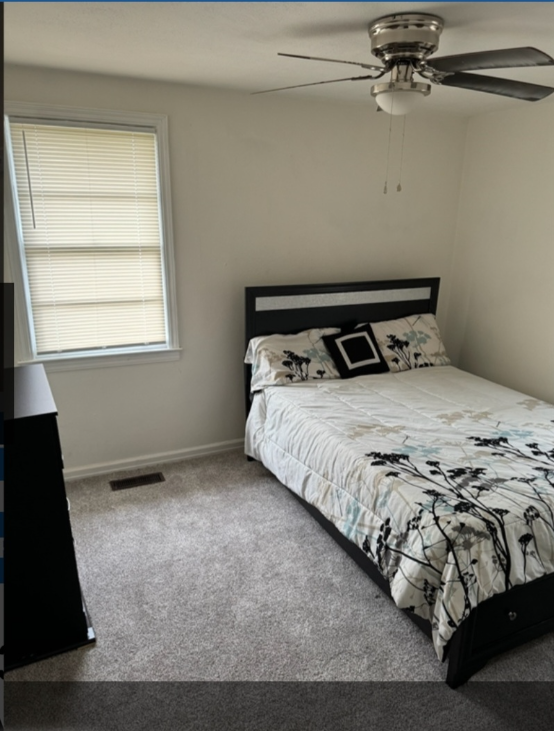 2835 Wise St - Photo 3 of 7