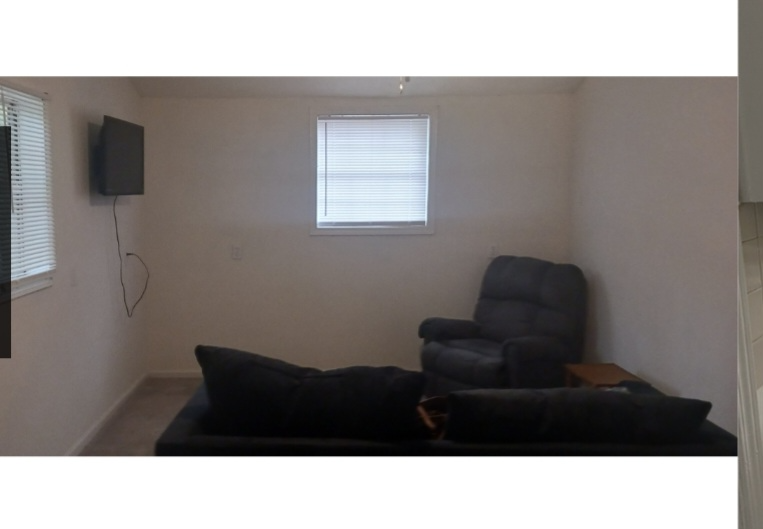 2835 Wise St - Photo 5 of 7