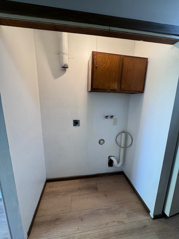 335 Rae Ln #3 - Photo 5 of 10