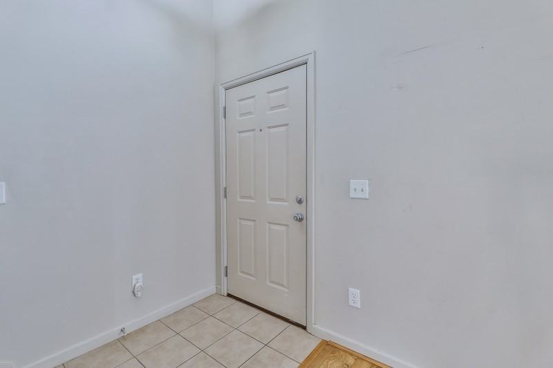 1803 E Walnut Grove Dr - Photo 2 of 34
