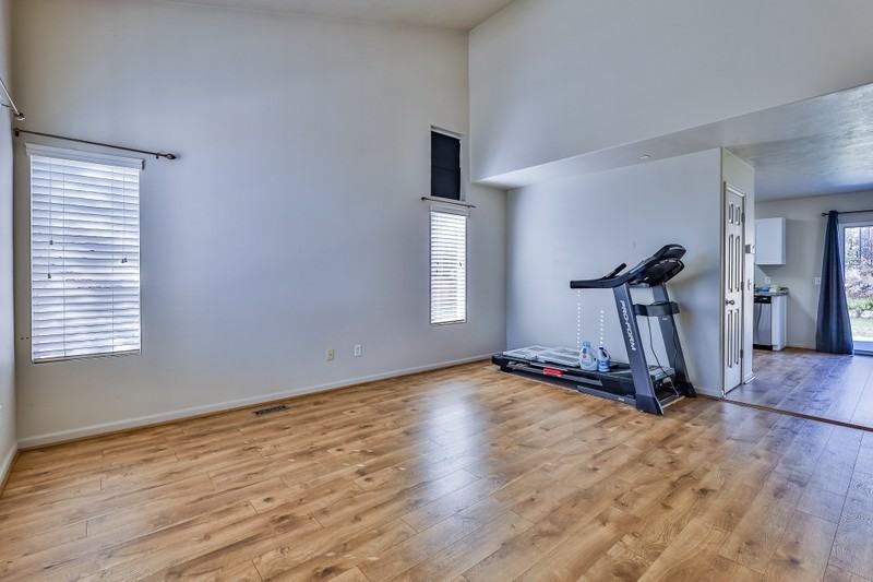 1803 E Walnut Grove Dr - Photo 3 of 34