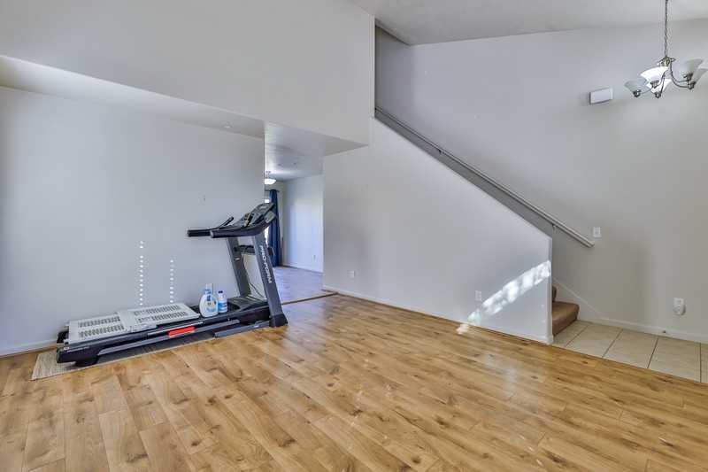 1803 E Walnut Grove Dr - Photo 4 of 34