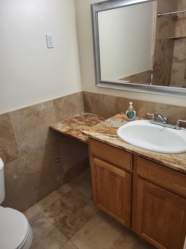 1404 E Stanley Dr - Photo 7 of 12