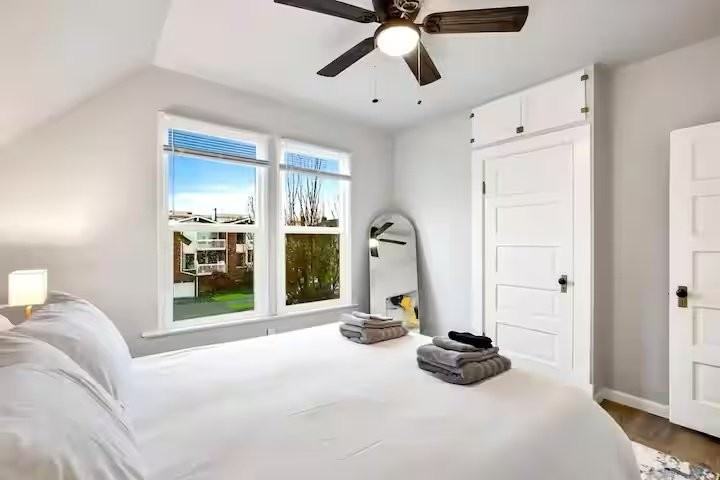 2404 Rucker Ave #A - Photo 2 of 20