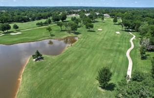 featured image of 412 N Forest Ridge Blvd