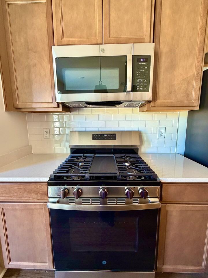 243 Cali Way - Photo 5 of 21