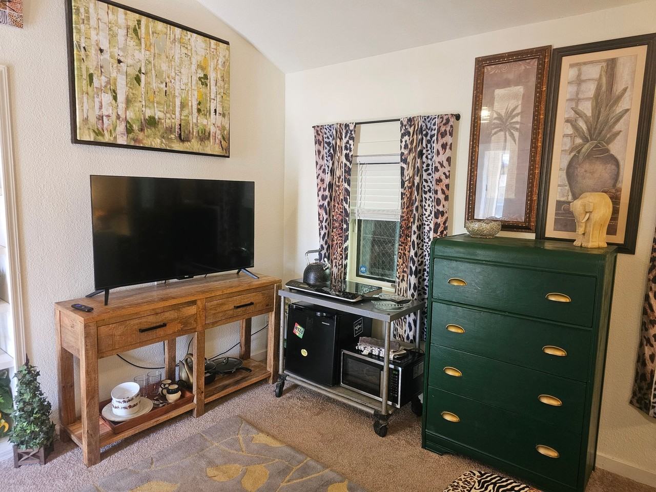 5104 Tangerine Ave - Photo 3 of 20